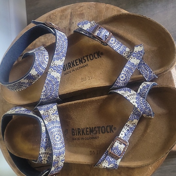 Birkenstock Mosaic Yara Sandals - Picture 2 of 5